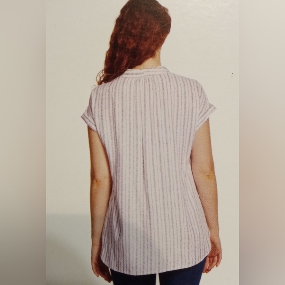 💕 3/$24, Nine West plus size top - Picture 2 of 2